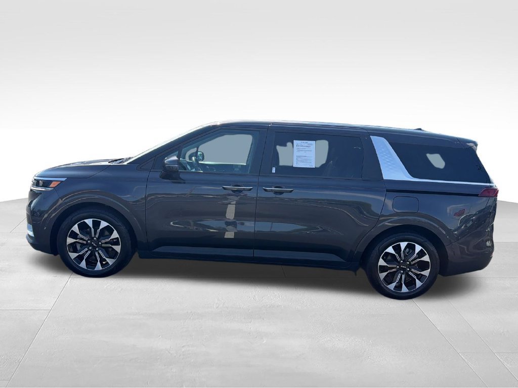 Certified 2023 Kia Carnival EX FWD image 2