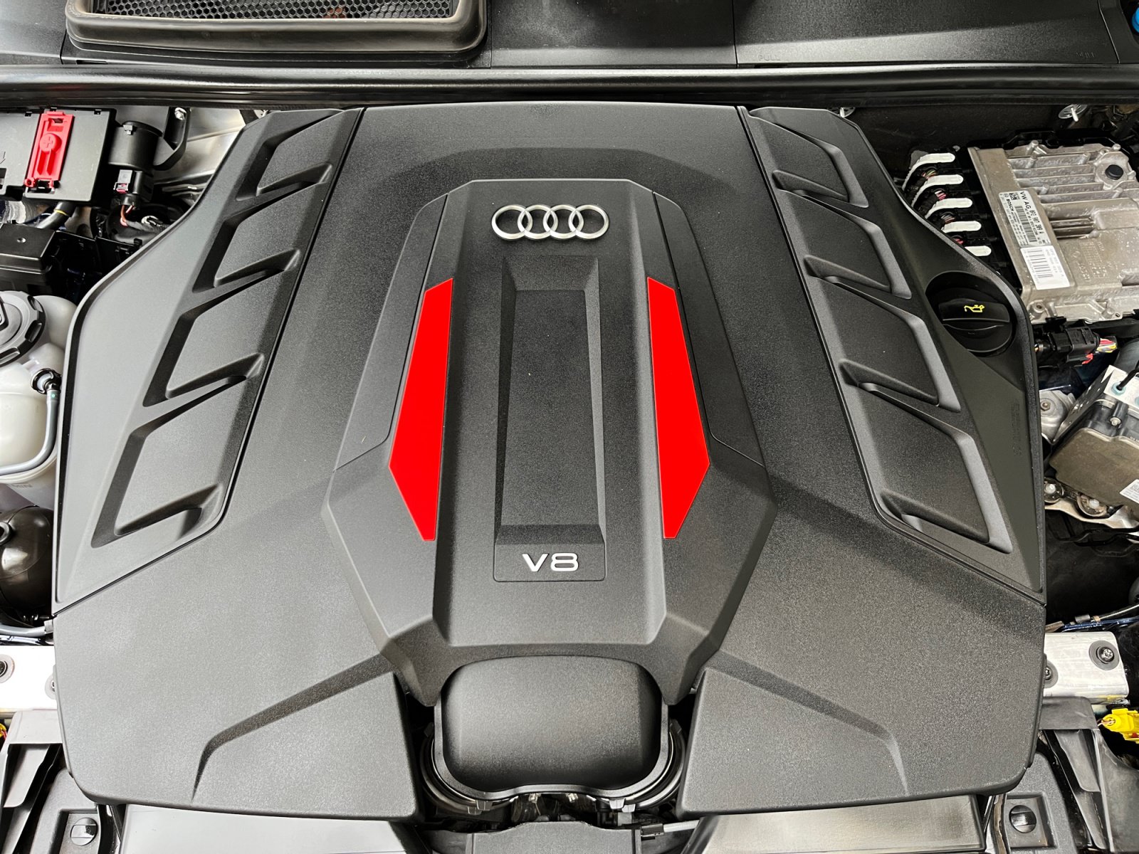 Used 2020 Audi SQ8 Prestige AWD/4WD image 22