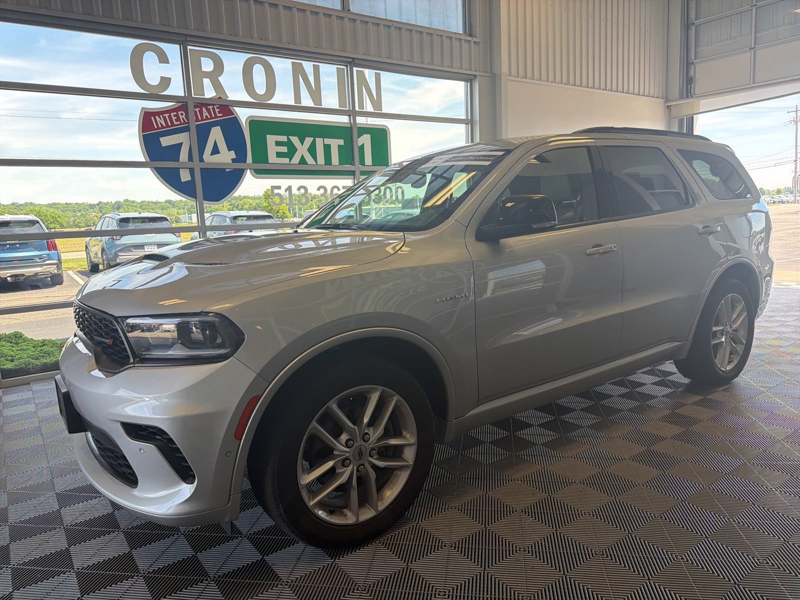 Used 2024 Dodge Durango R/T AWD/4WD image 3