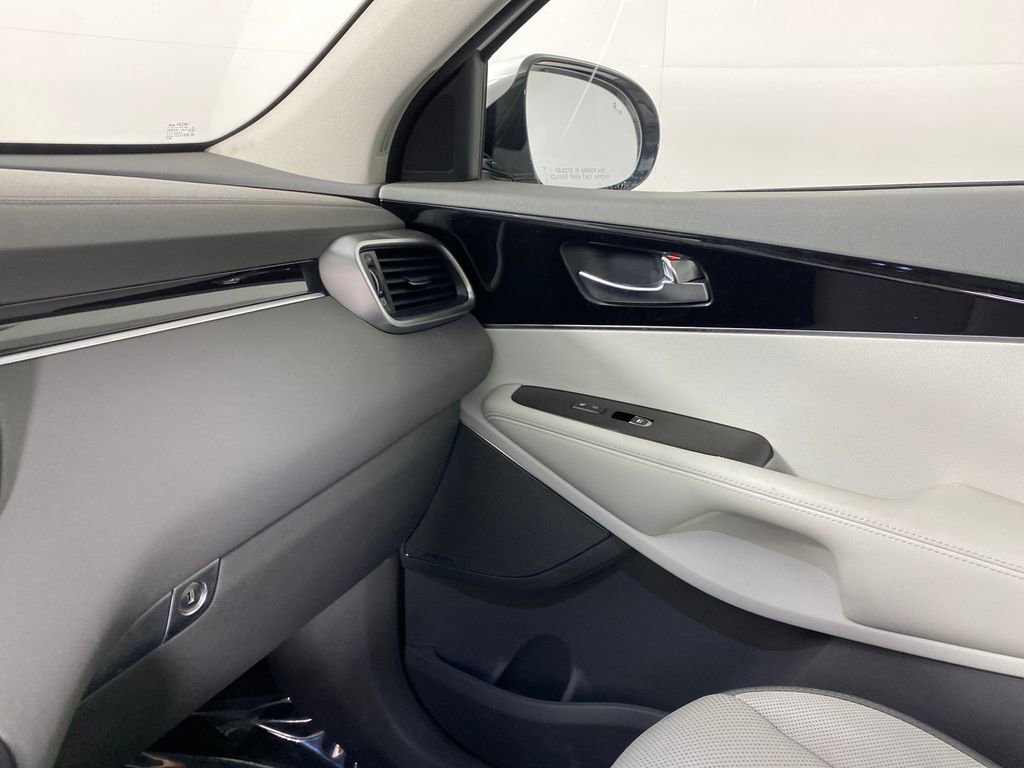 Used 2020 Kia Sorento SX image 28