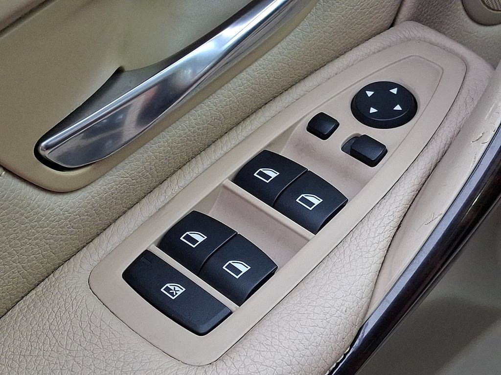 Used 2015 BMW 328i Sedan RWD image 24