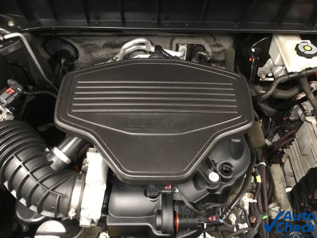 Used 2018 GMC Acadia SLE w/ LPO, Floor Liner Package AWD/4WD image 39