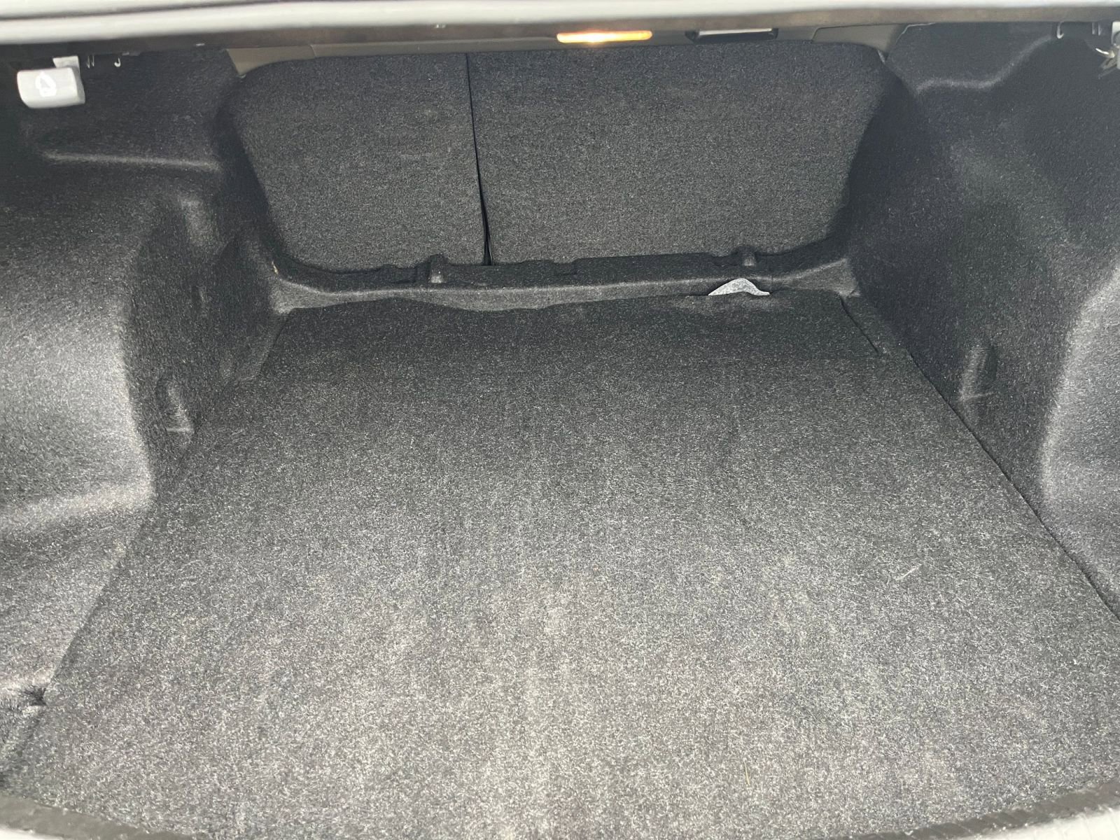 Used 2024 Chevrolet Malibu LT image 32