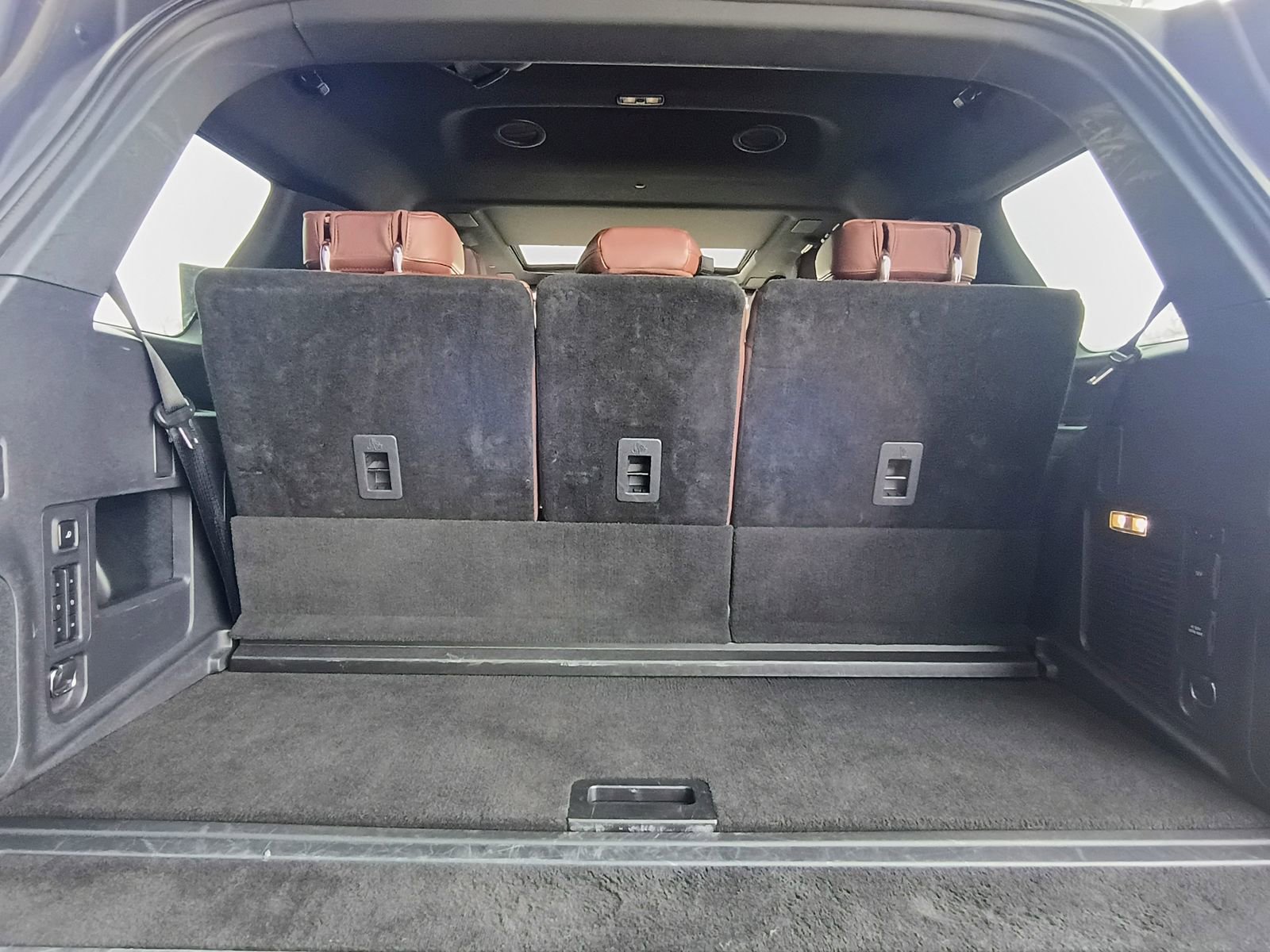 Used 2025 Lincoln Navigator Reserve image 31