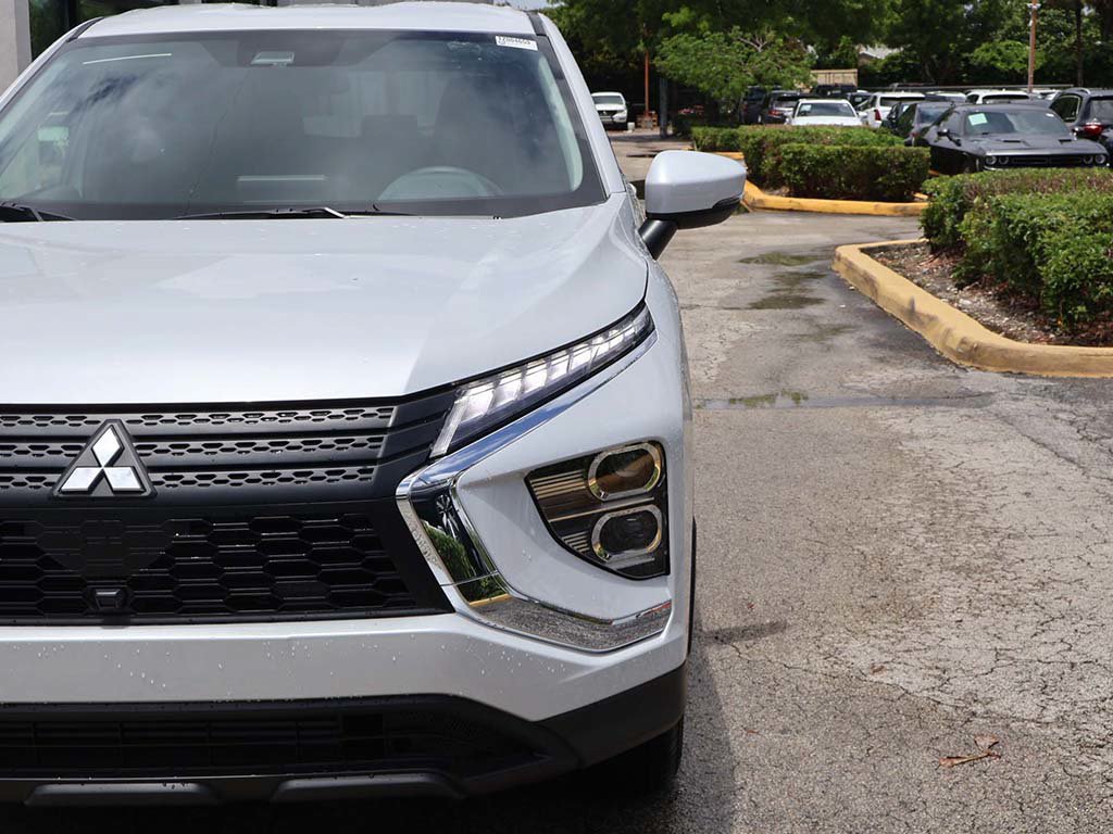 New 2026 Mitsubishi Eclipse Cross ES AWD/4WD image 13