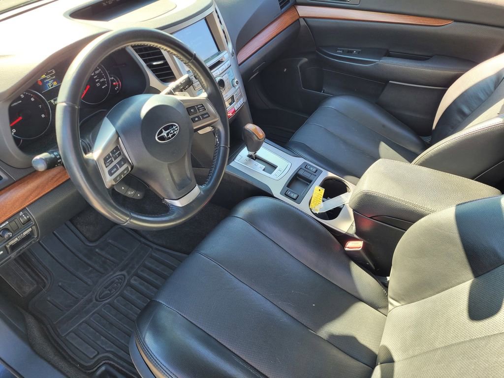 Used 2013 Subaru Outback 2.5i Limited image 9
