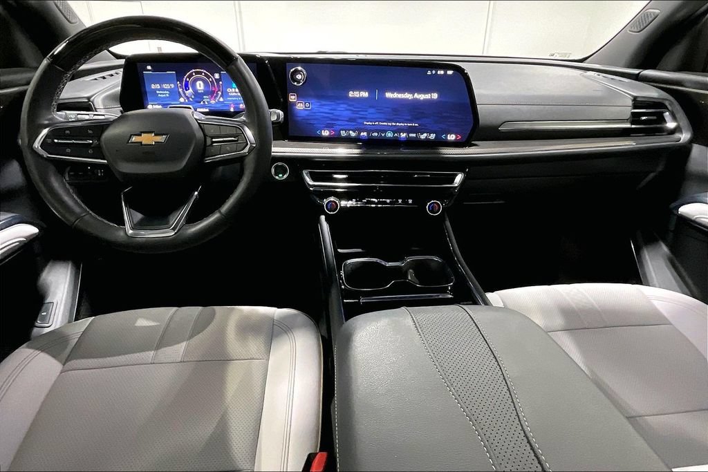 Used 2025 Chevrolet Traverse High Country w/ LPO, Floor Liner Package AWD/4WD image 18