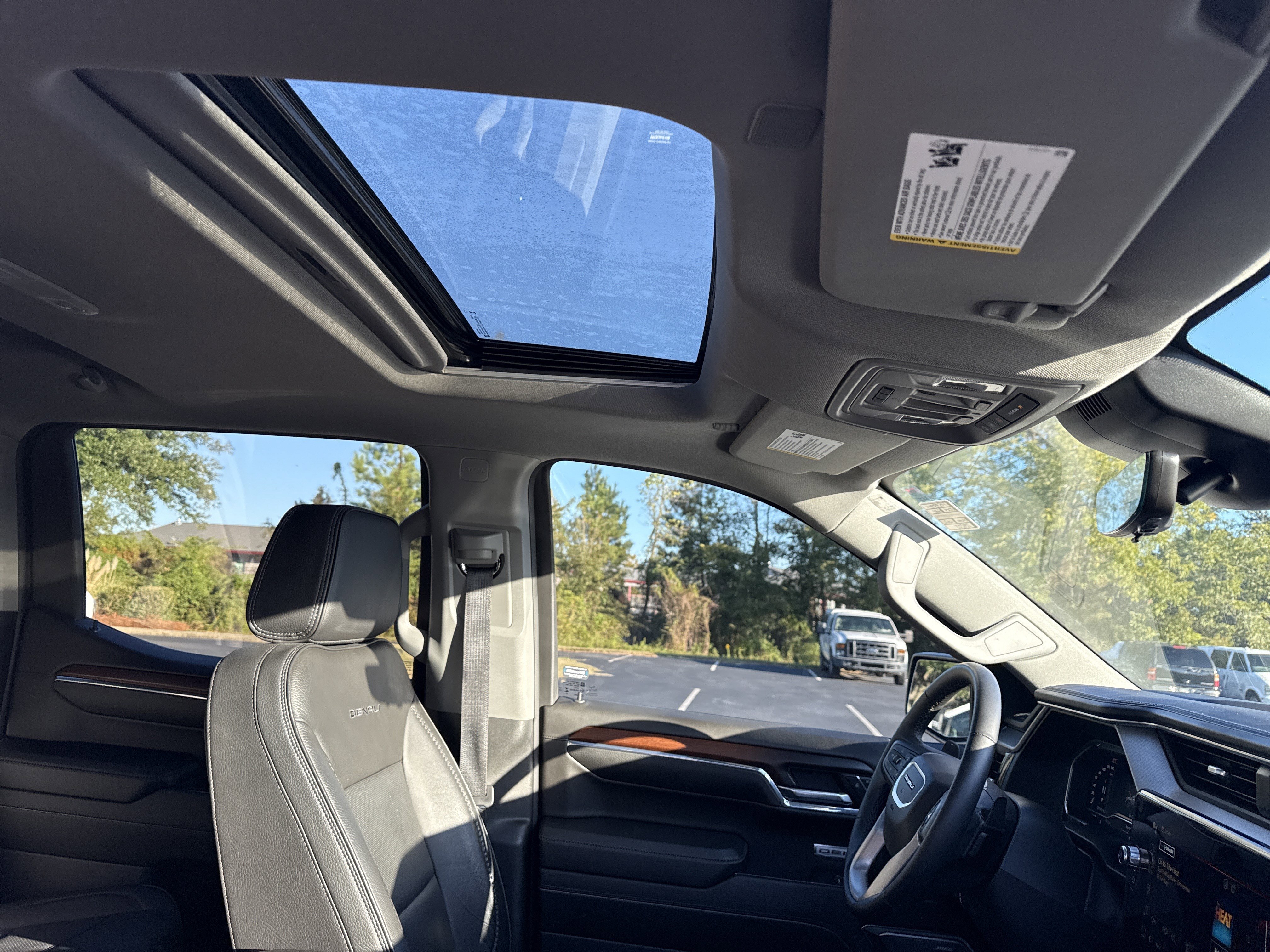 Used 2024 GMC Sierra 1500 Denali w/ Technology Package image 40