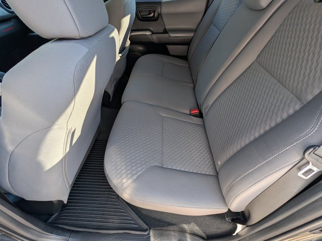 Used 2020 Toyota Tacoma SR5 RWD image 17