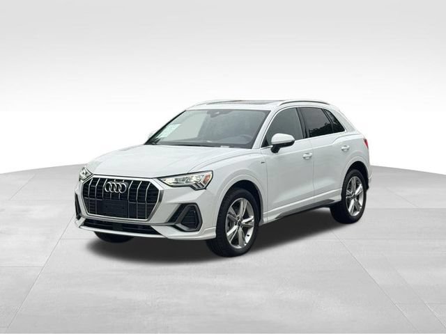 Used 2023 Audi Q3 2.0T Premium Plus AWD/4WD image 9