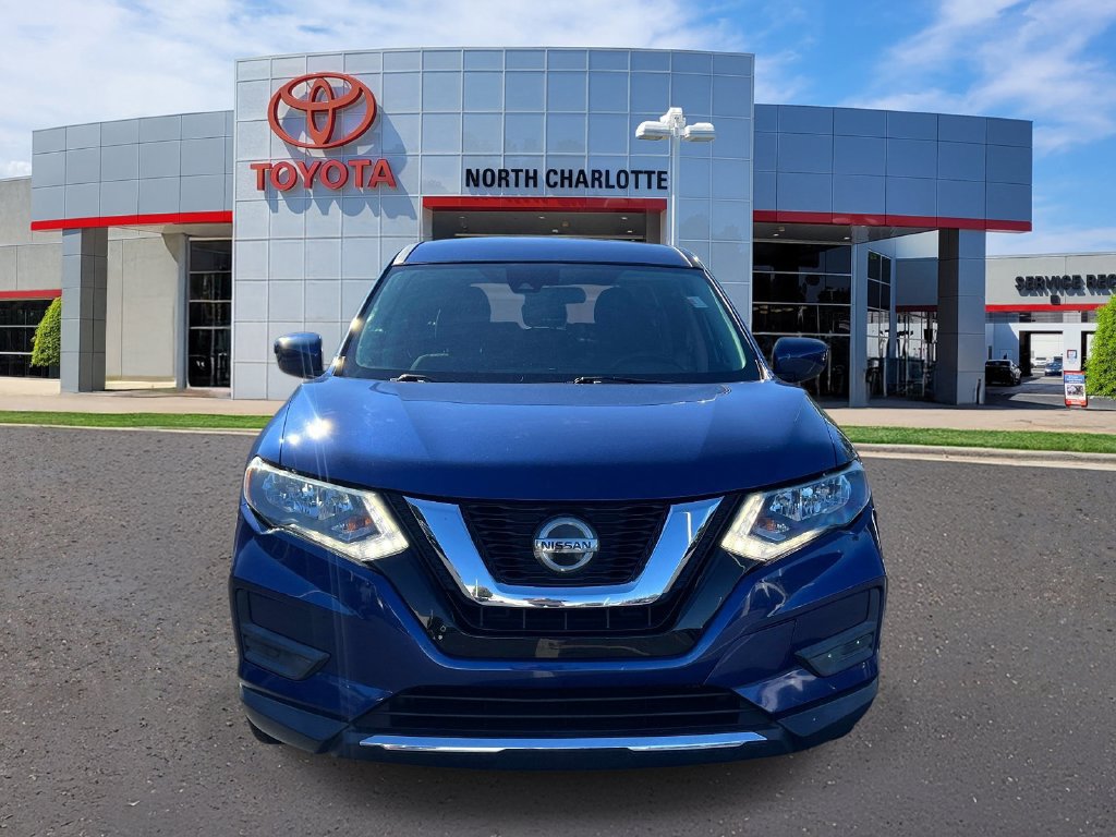 Used 2019 Nissan Rogue S FWD image 2