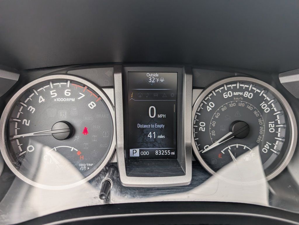 Used 2018 Toyota Tacoma Limited image 26