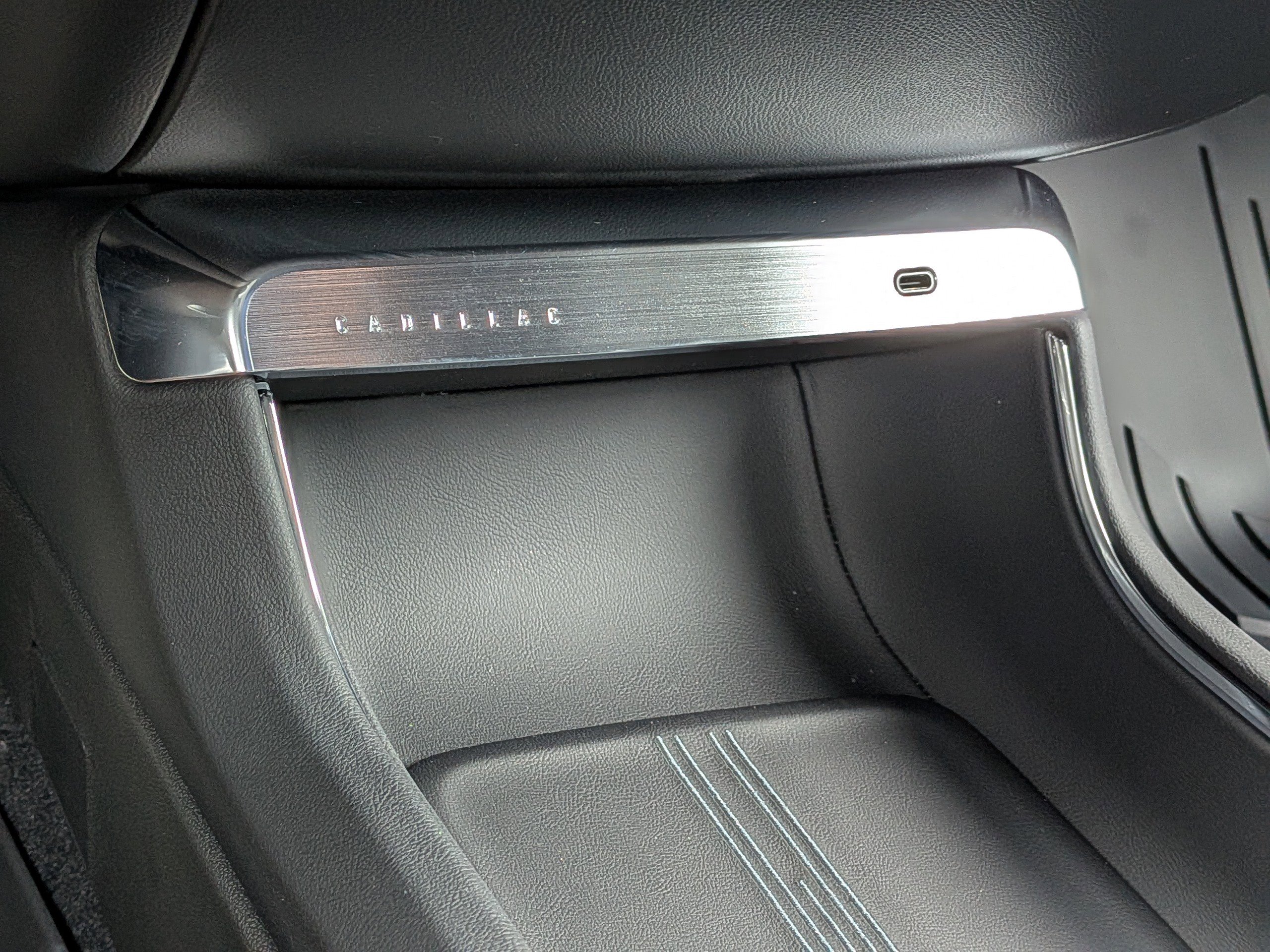 New 2026 Cadillac Lyriq V w/ LPO, Floor Liner Package image 17