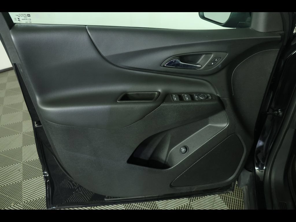 Used 2023 Chevrolet Equinox LT AWD/4WD image 23