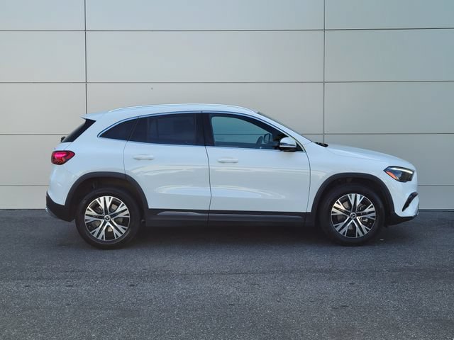 Used 2025 Mercedes-Benz GLA 250 4MATIC image 5