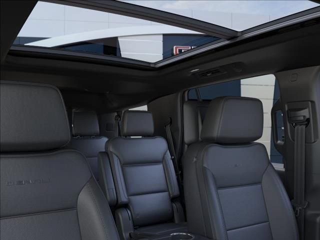 New 2026 GMC Yukon Denali w/ Denali Reserve Package AWD/4WD image 29