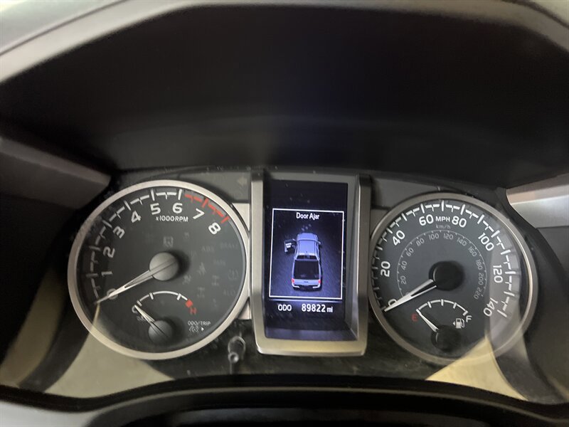 Used 2020 Toyota Tacoma SR5 RWD image 12