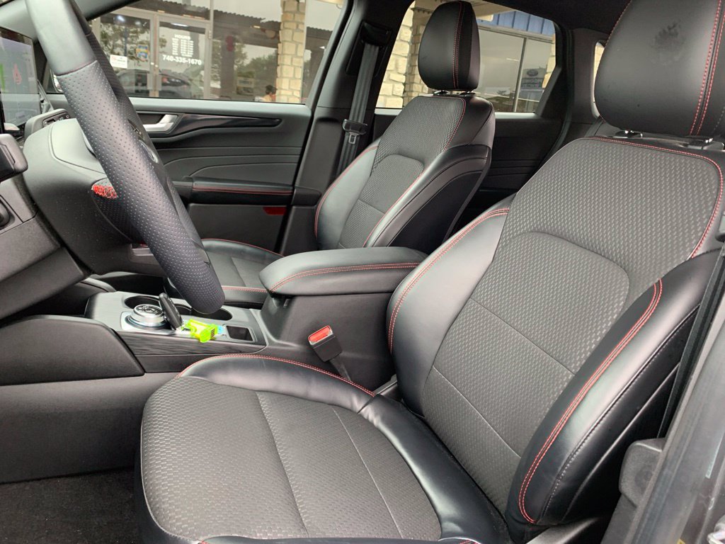 Certified 2023 Ford Escape ST-Line w/ Tech Pack #1 FWD image 22