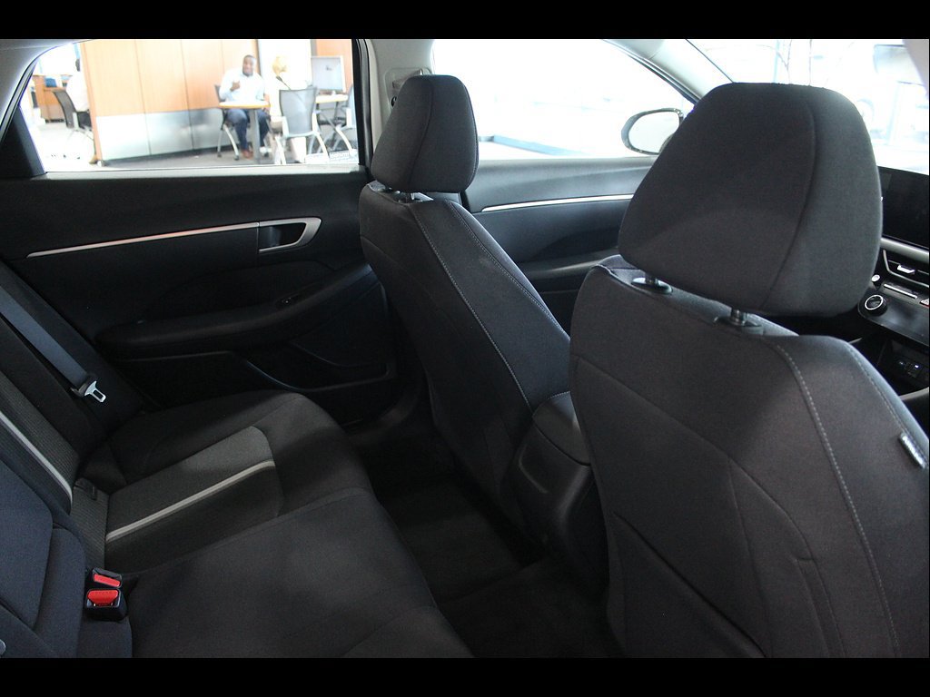 Used 2025 Hyundai Sonata SEL FWD image 20