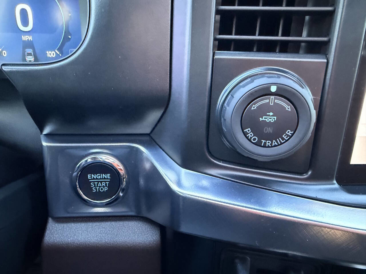 Used 2025 Ford F450 King Ranch image 34