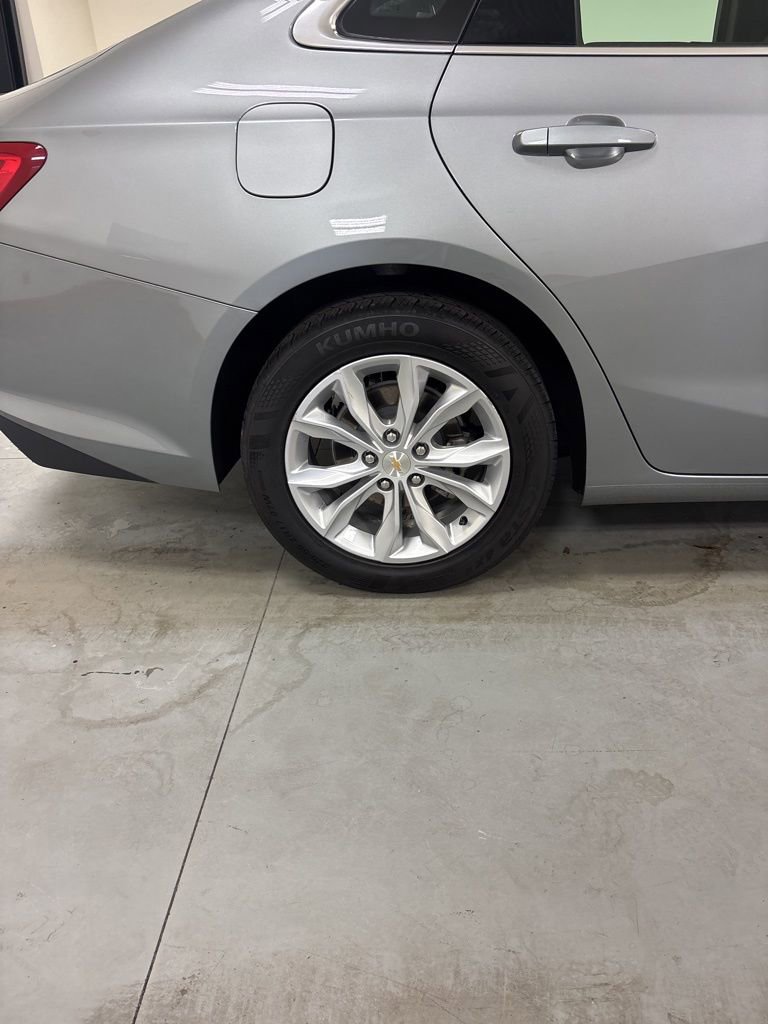 Used 2024 Chevrolet Malibu LT FWD image 31