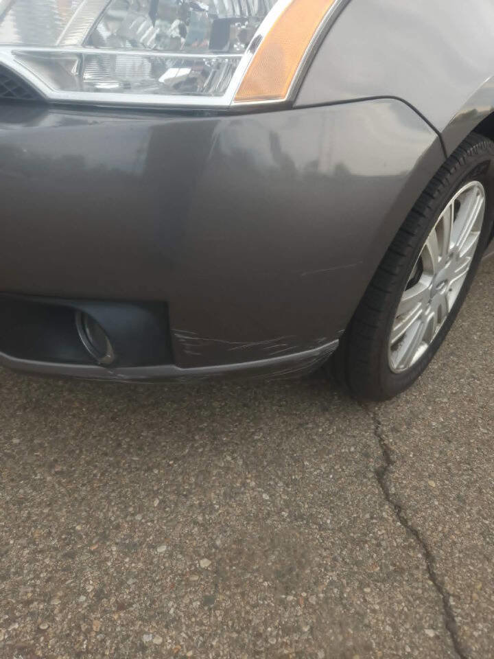 Used 2010 Ford Focus SEL FWD image 34