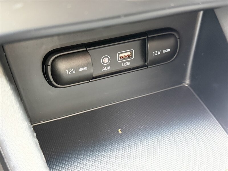 Used 2019 Kia Niro LX FWD image 25