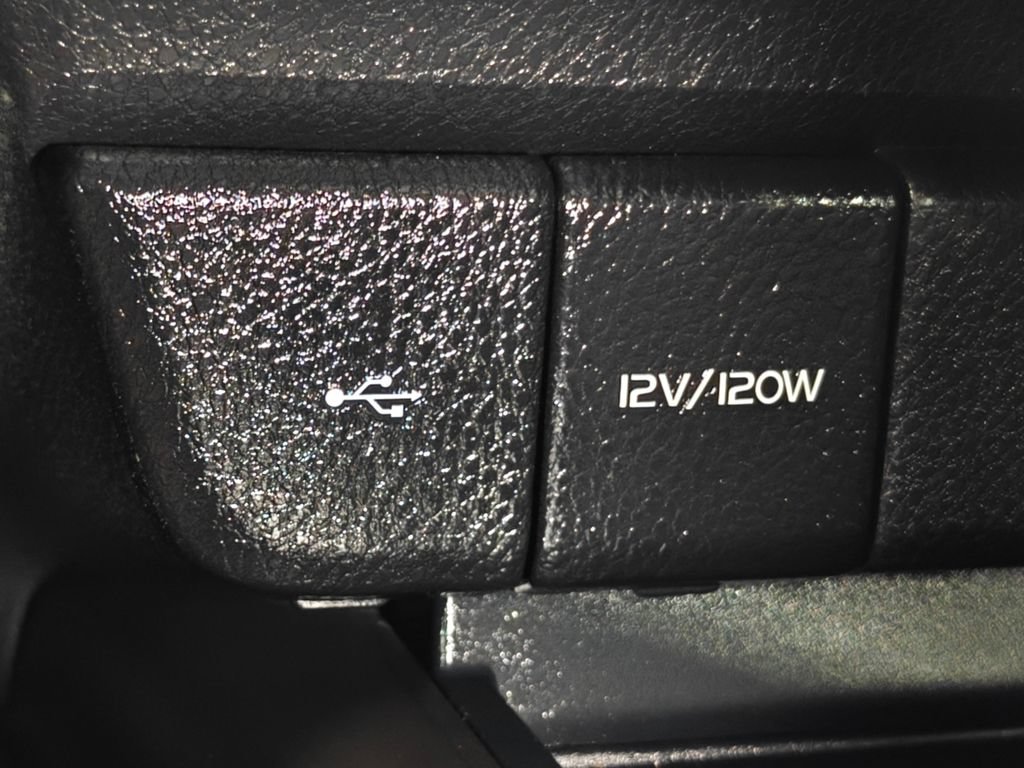 Used 2023 Toyota Camry SE FWD image 36