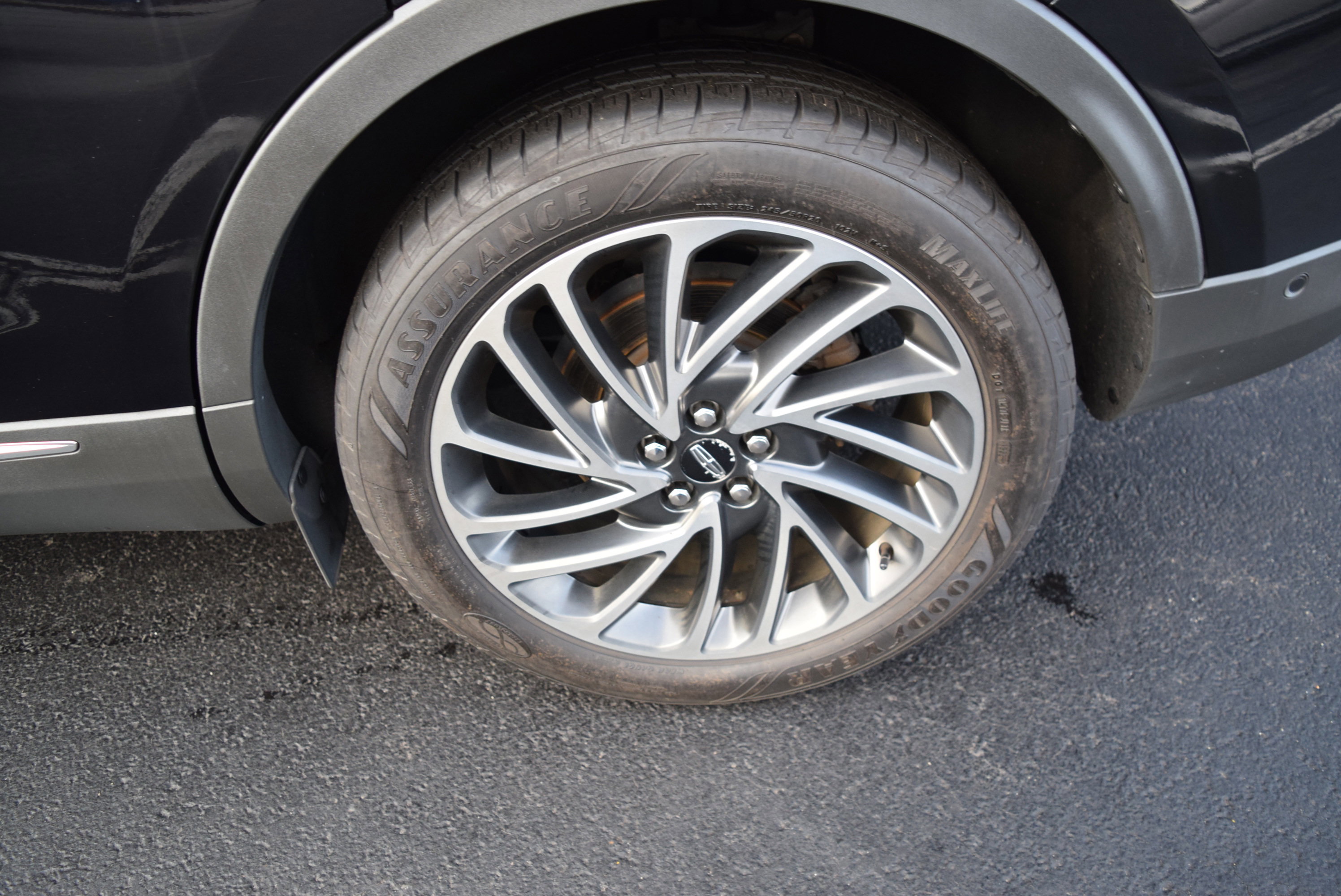 Used 2019 Lincoln Nautilus Reserve image 6