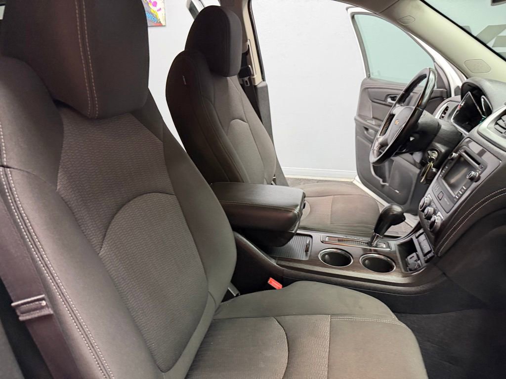 Used 2017 Chevrolet Traverse LT FWD image 53
