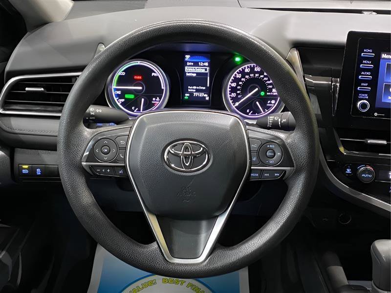 Used 2022 Toyota Camry LE image 18