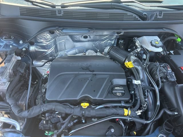 Used 2025 Buick Envista Preferred w/ Convenience II Package FWD image 32