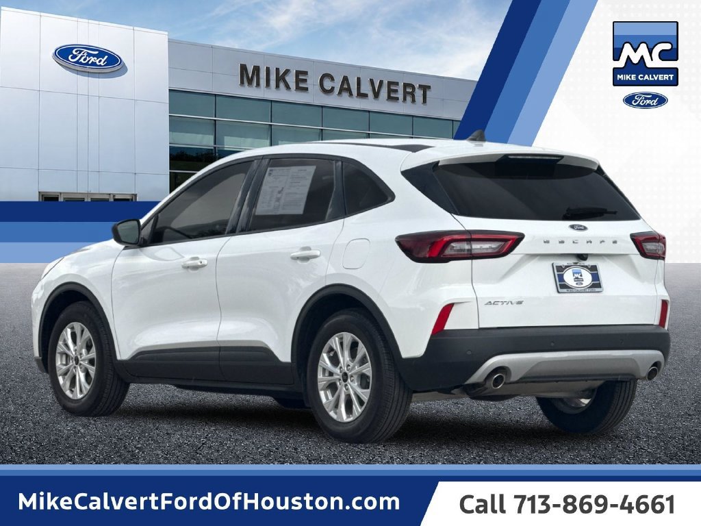 Used 2025 Ford Escape Active w/ Tech Pack #1 FWD image 3