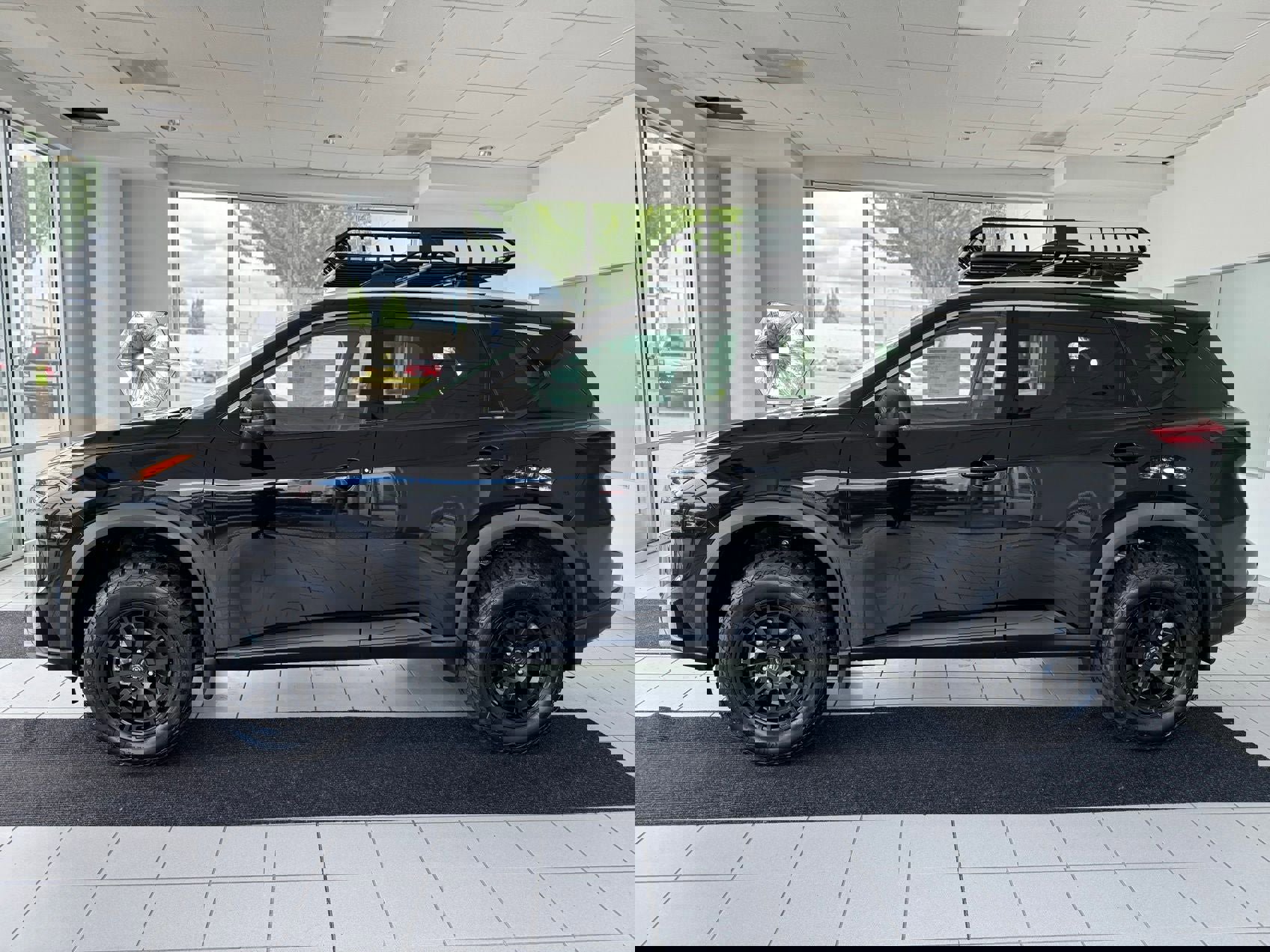 New 2025 Nissan Rogue SL image 2