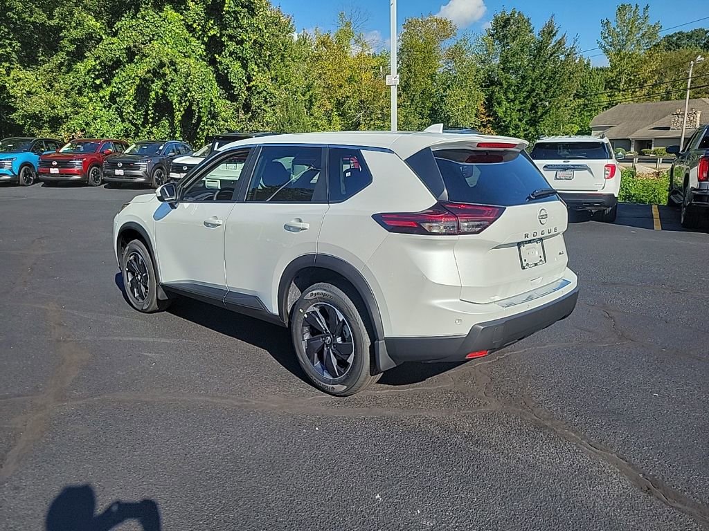 New 2026 Nissan Rogue SV image 3