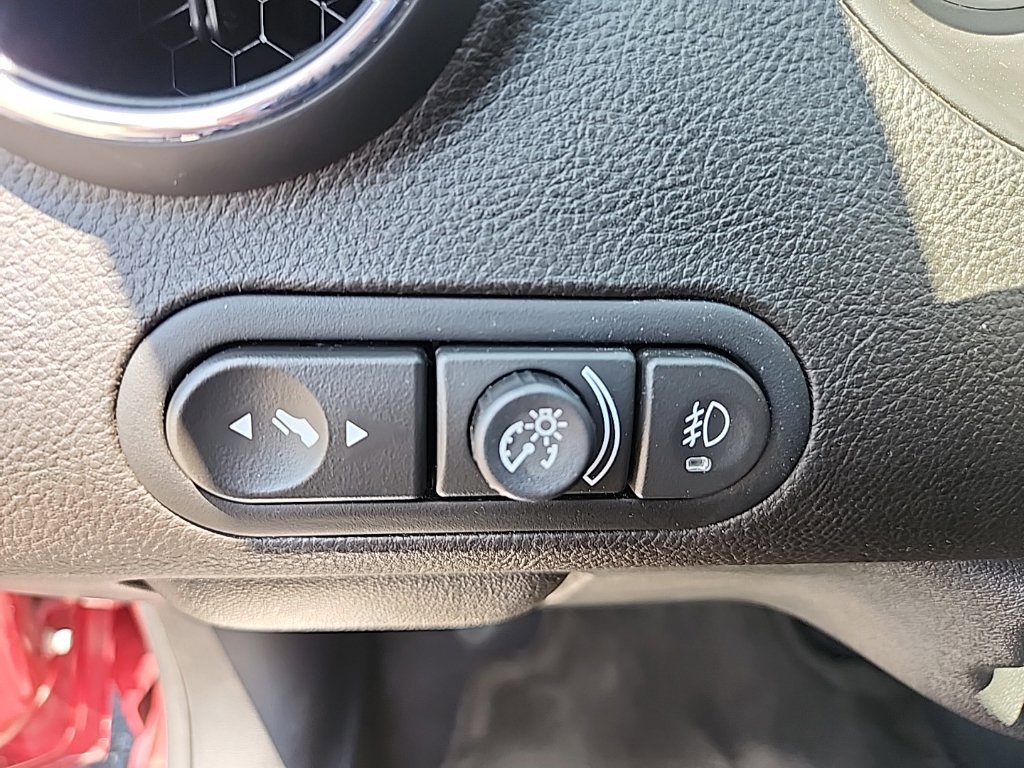 Used 2008 Pontiac G6 GT w/ Sport Package FWD image 19