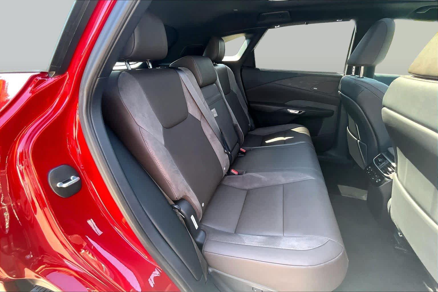 Used 2024 Lexus RX 350 AWD w/ Convenience Package image 19