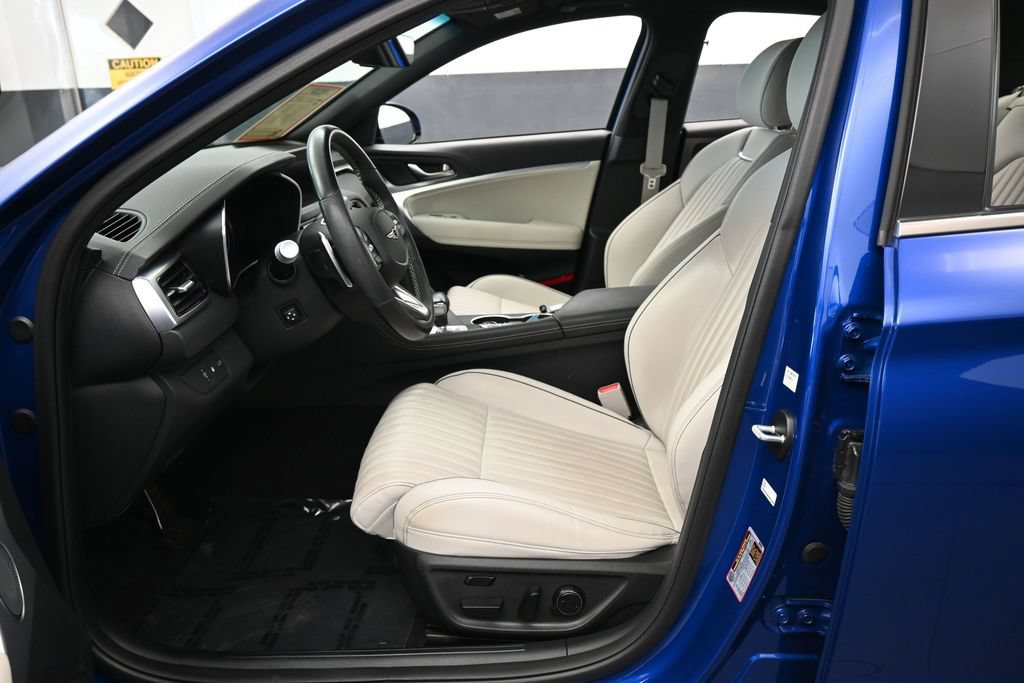Used 2024 Genesis G70 3.3T Advanced RWD image 11