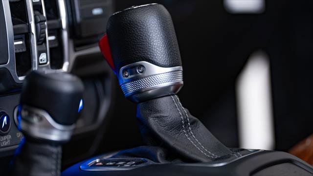 Used 2025 Jeep Gladiator Sport image 47