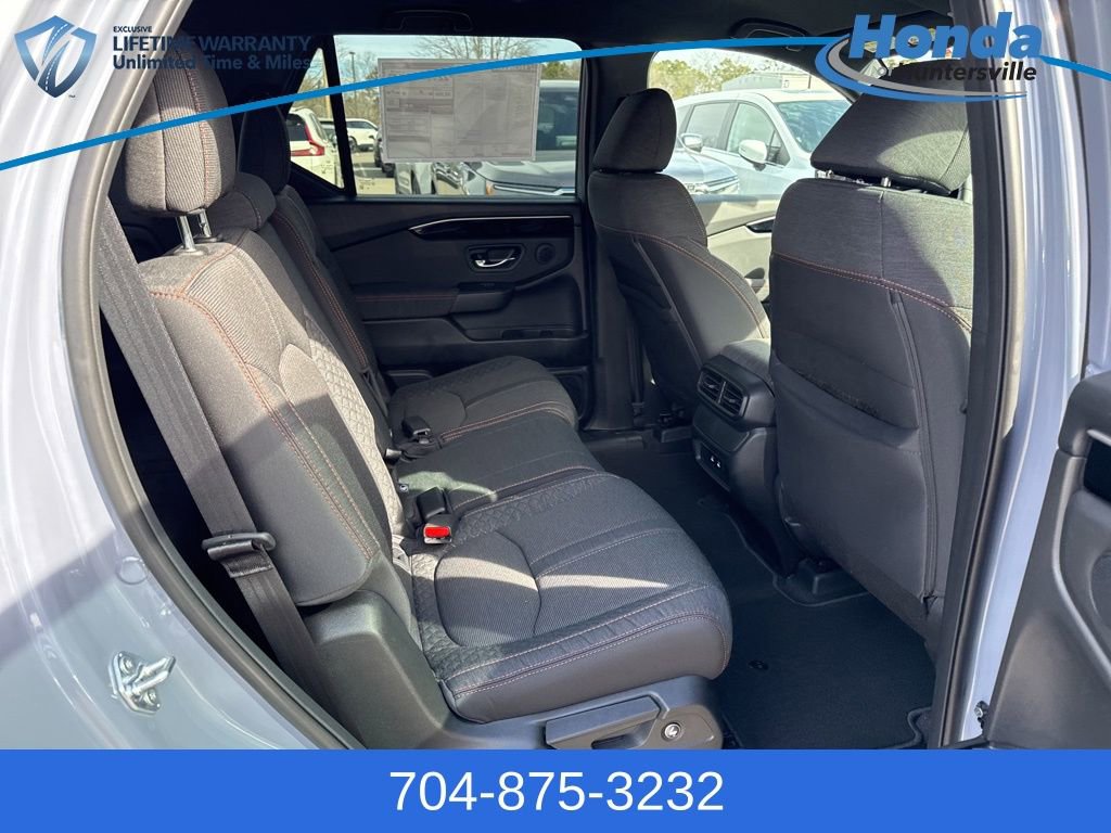 New 2026 Honda Pilot Sport image 14
