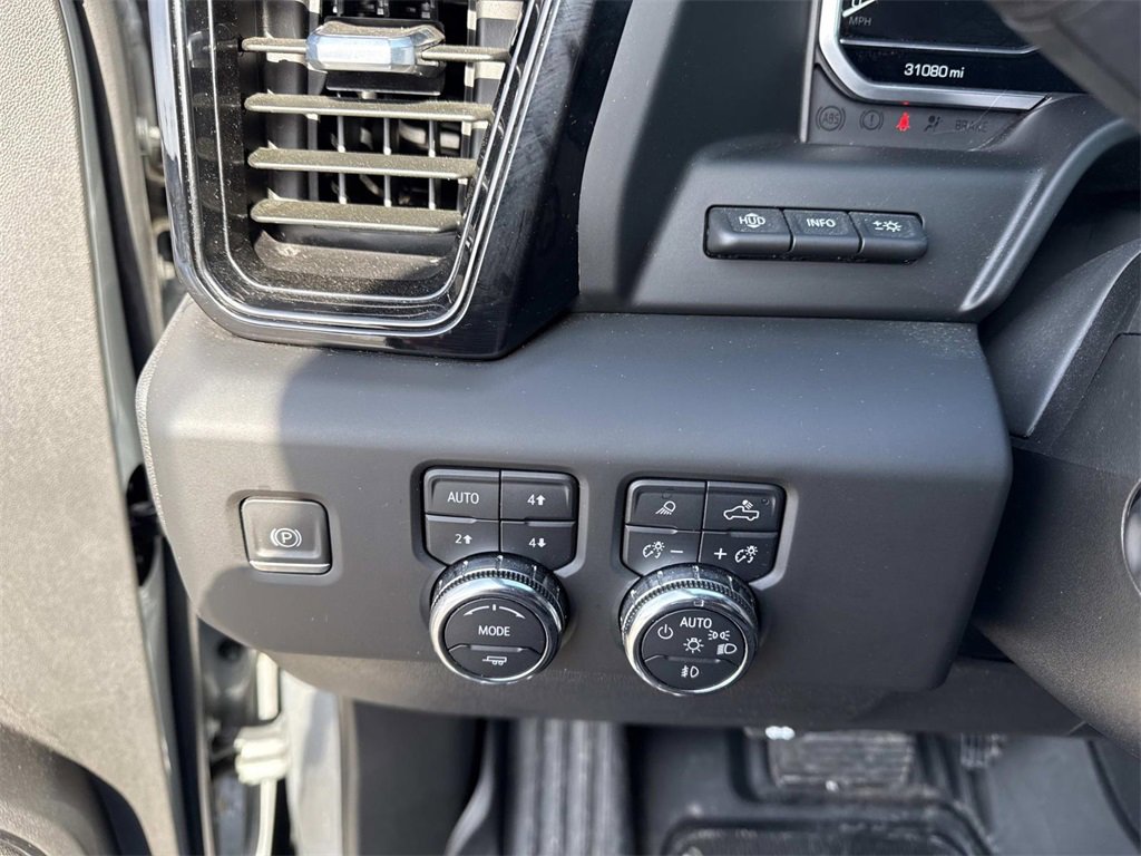 Used 2023 GMC Sierra 1500 AT4 w/ AT4 Premium Package image 12