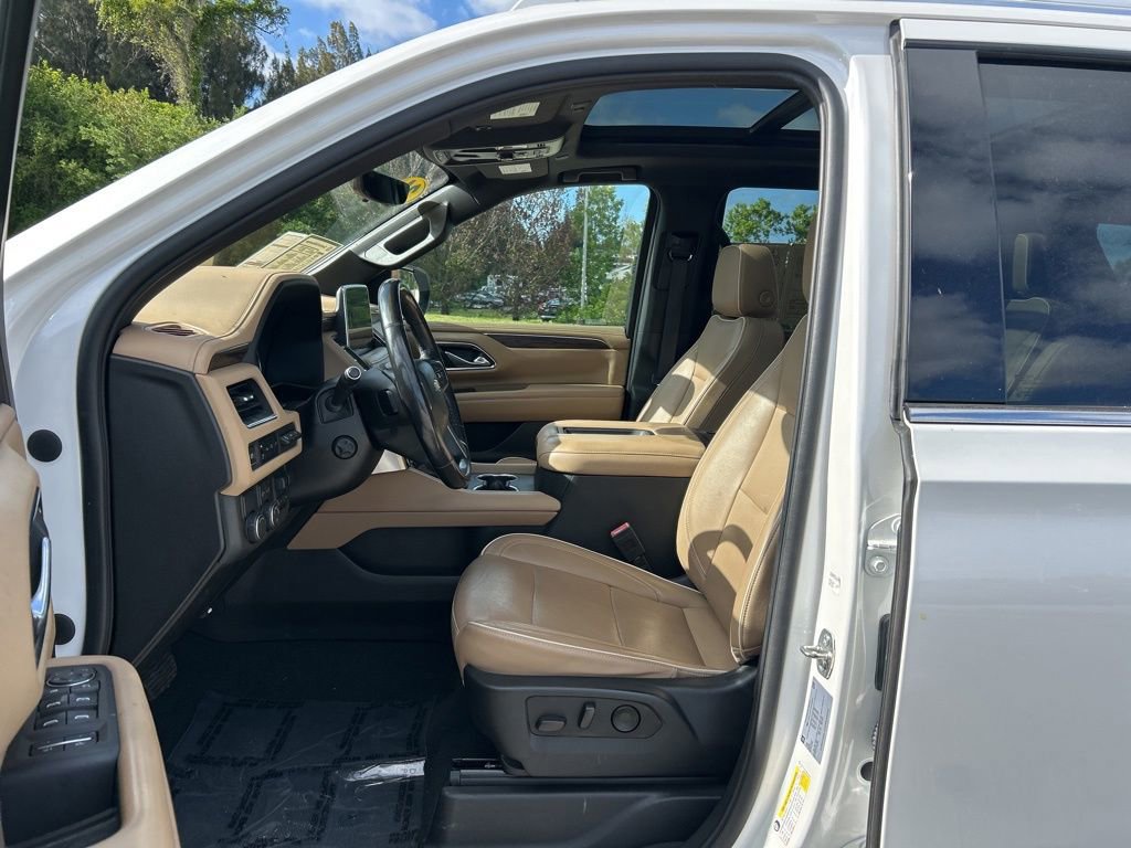 Used 2021 Chevrolet Tahoe Premier w/ Premium Package RWD image 15