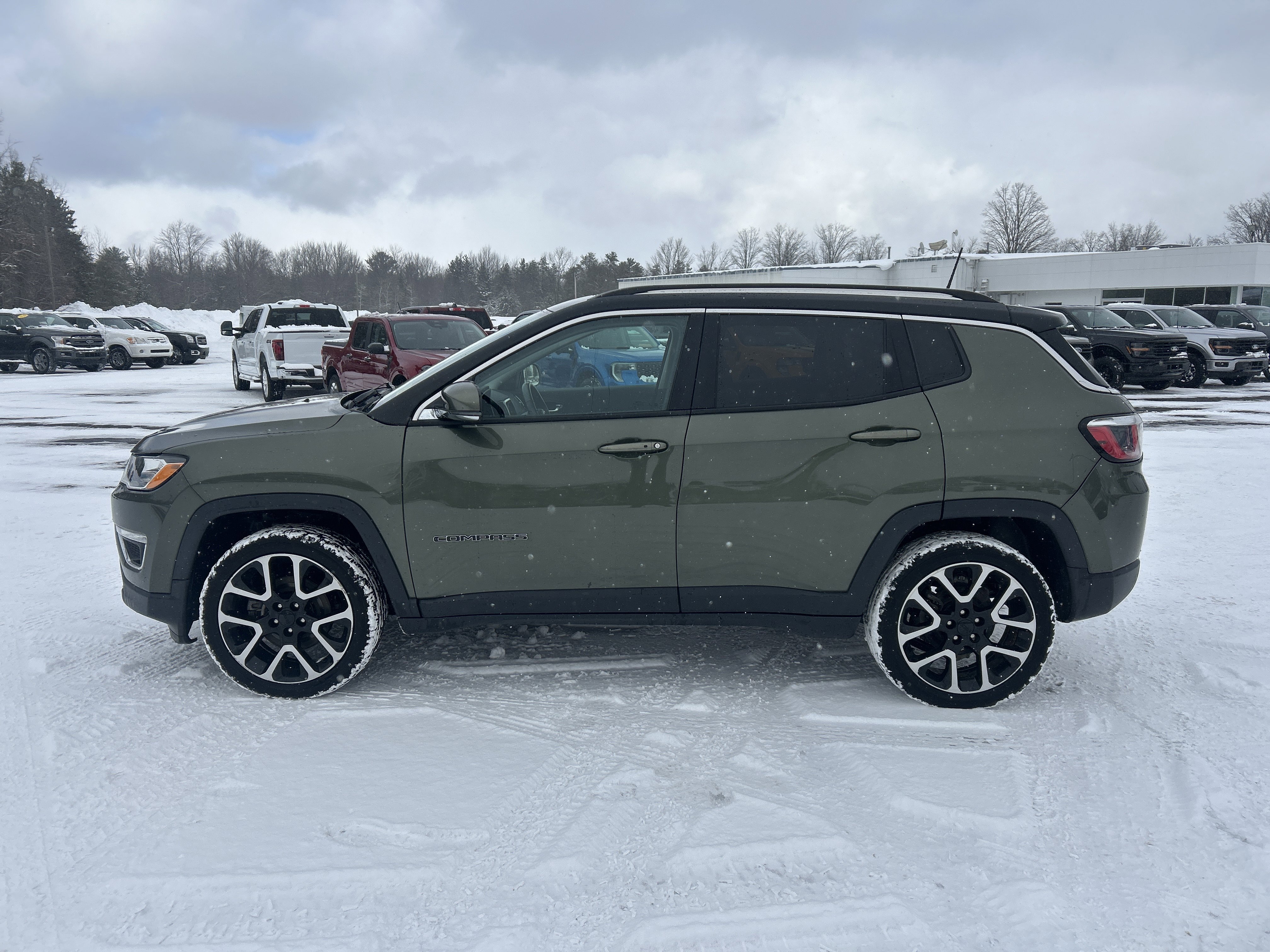Used 2019 Jeep Compass Limited image 7
