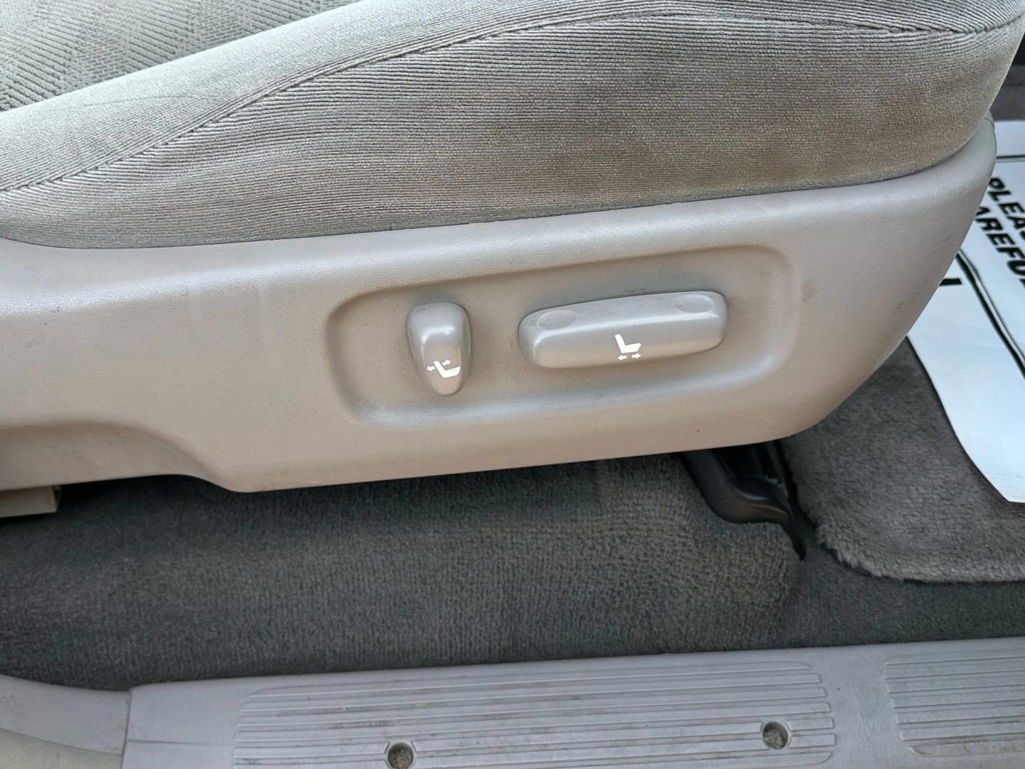 Used 2005 Toyota Sequoia SR5 RWD image 17