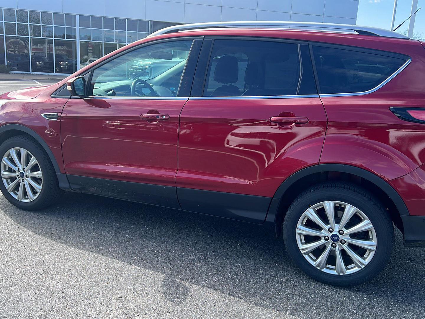 Used 2017 Ford Escape Titanium w/ Equipment Group 301A FWD image 9