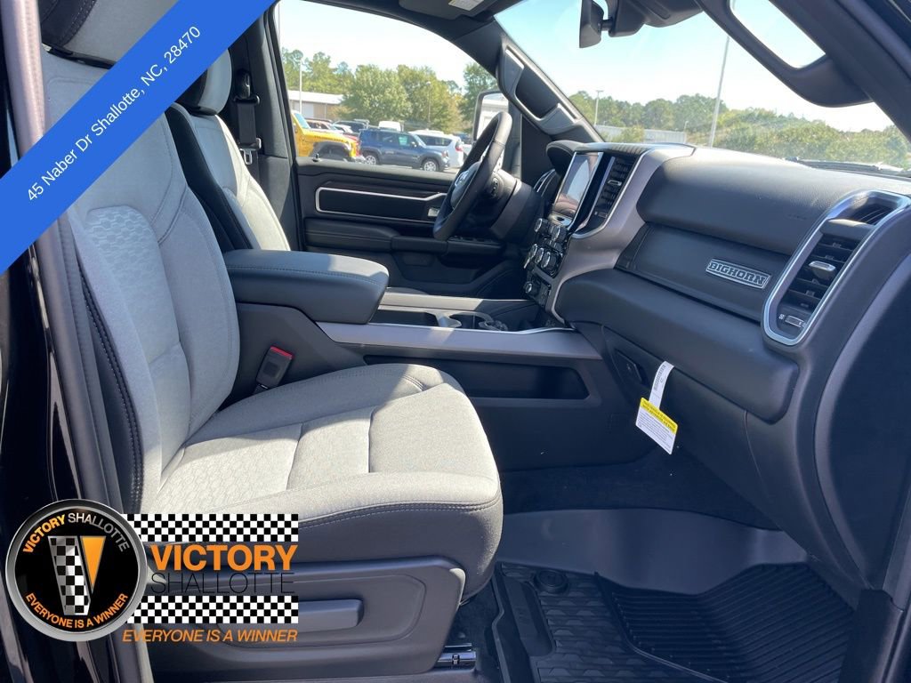 New 2026 RAM 1500 4x4 Crew Cab image 14
