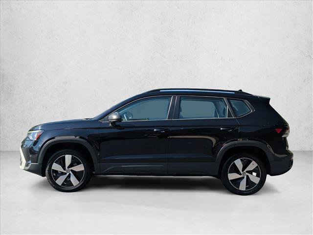 Used 2025 Volkswagen Taos S AWD/4WD image 8
