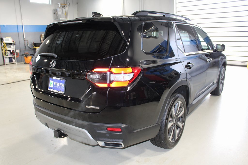 Used 2025 Honda Pilot Touring image 49