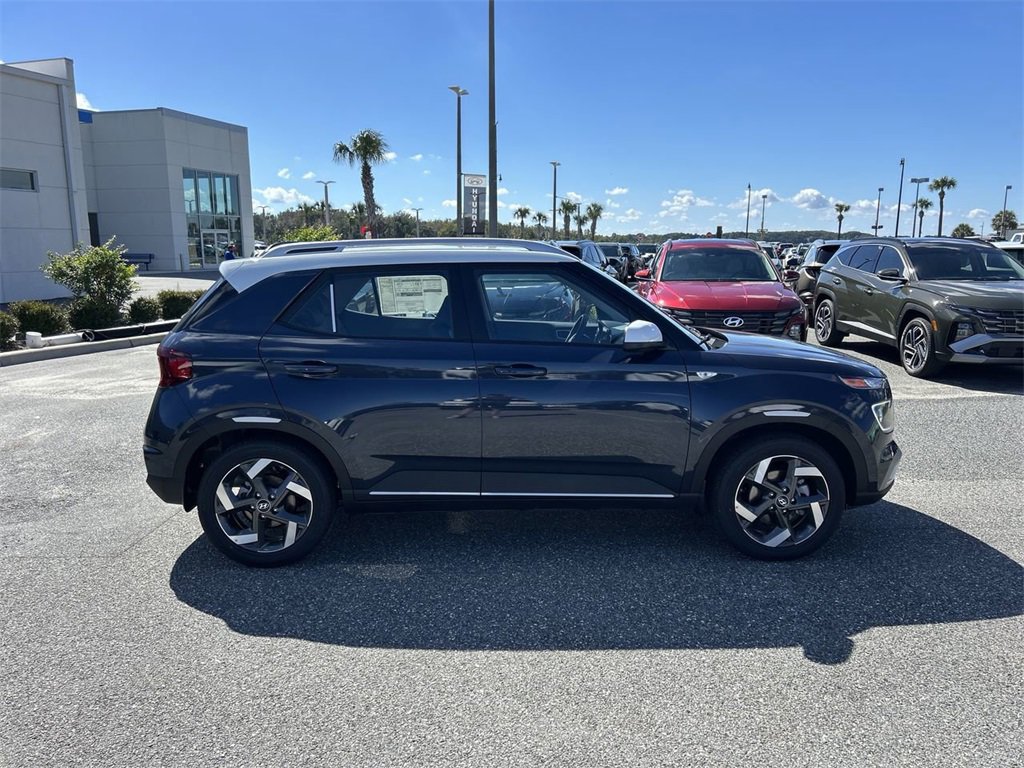 New 2025 Hyundai Venue Limited image 10