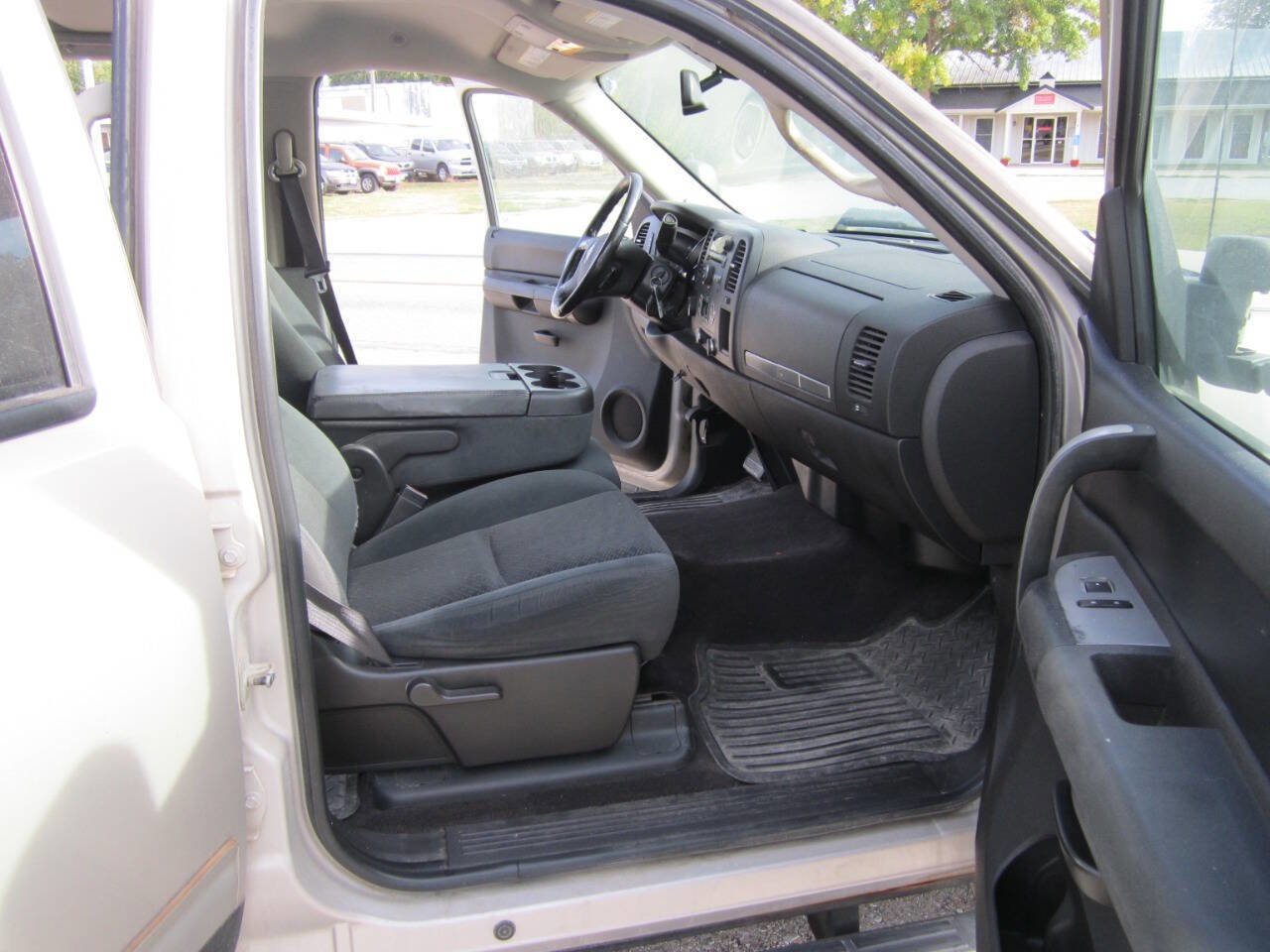 Used 2008 GMC Sierra 2500 SLE w/ SLE1 Preferred Package AWD/4WD image 10